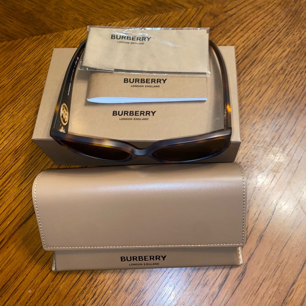 Brand new Burberry sunglasses